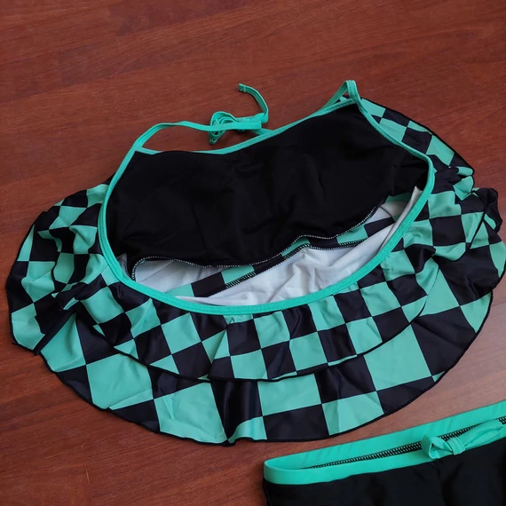 Demon Slayer - Tanjiro Kamado-inspirálta bikini cosplay